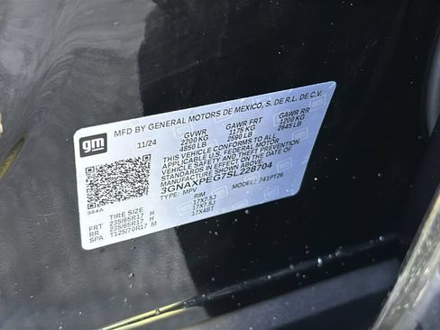 Used 2025 Chevrolet Equinox LT AWD/4WD image 36