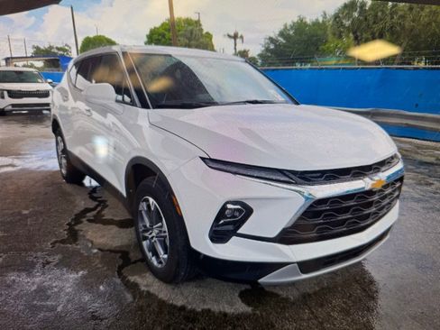 Used 2025 Chevrolet Blazer LT image 5