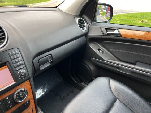 Used 2009 Mercedes-Benz ML 350 4MATIC image 21
