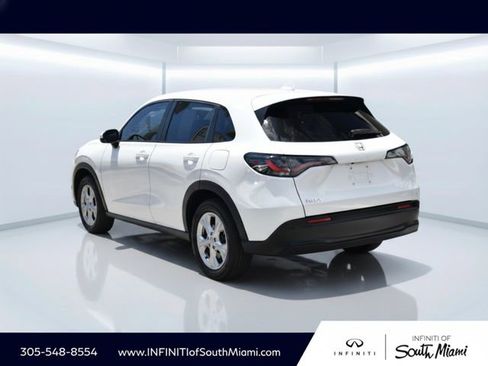 Used 2023 Honda HR-V LX image 6
