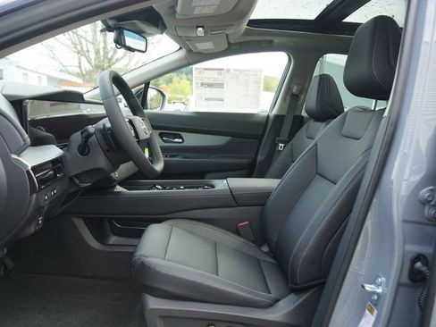 Used 2025 Nissan Murano SL AWD/4WD image 14