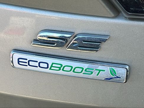 Used 2017 Ford Escape SE image 10