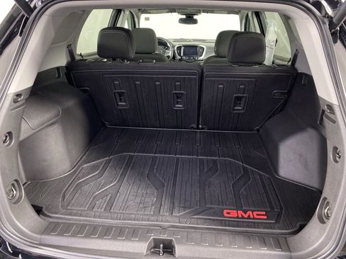 Used 2022 GMC Terrain SLE w/ Driver Convenience Package AWD/4WD image 34