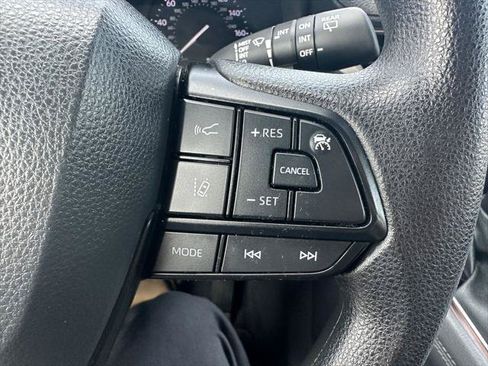 Certified 2024 Toyota Sienna LE FWD image 23