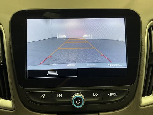 Used 2023 Chevrolet Malibu LT FWD image 15