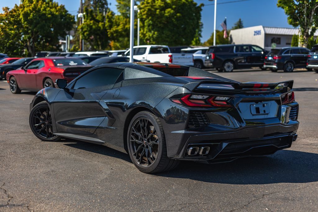 Used 2024 Chevrolet Corvette Stingray Premium Conv w/ Z51 Performance Package RWD image 6