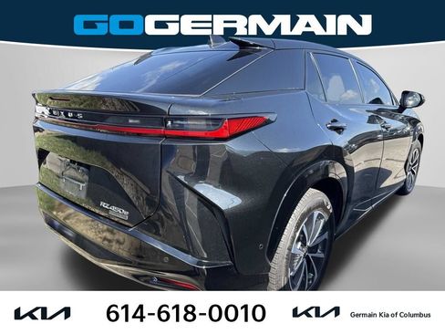 Used 2024 Lexus RZ 450e Premium w/ Technology Package AWD/4WD image 4