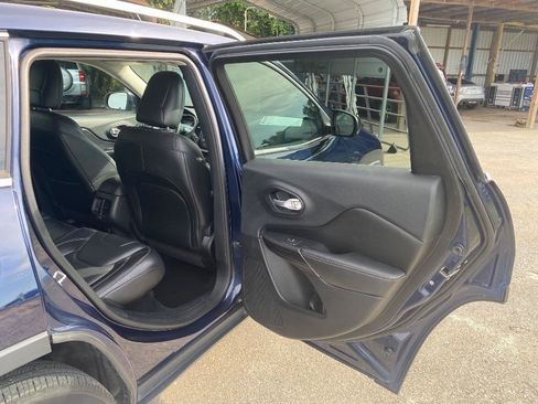 Used 2014 Jeep Cherokee Limited AWD/4WD image 19