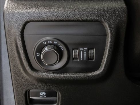 Certified 2024 Jeep Grand Cherokee L Altitude AWD/4WD image 14