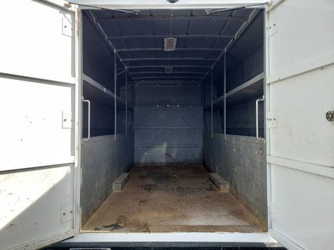 Used 2017 Chevrolet Express 3500 image 14