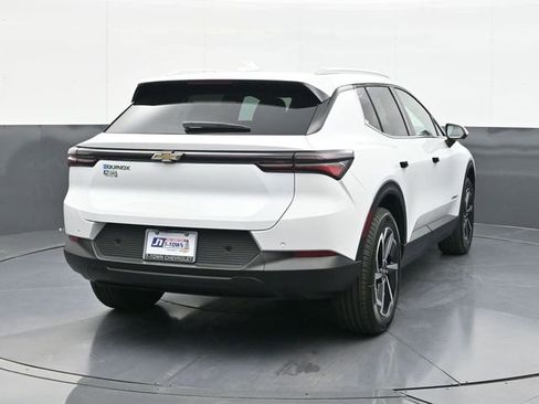 New 2026 Chevrolet Equinox EV LT FWD image 11