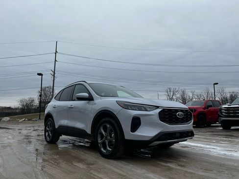 Used 2025 Ford Escape ST-Line Select image 5