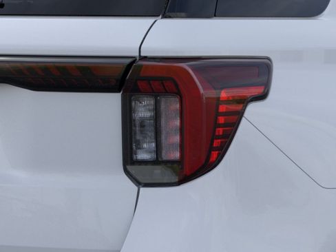 New 2026 Ford Explorer Active w/ Active Comfort Package RWD image 23