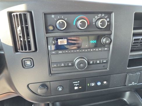 New 2024 Chevrolet Express 3500 w/ Power Convenience Package image 13