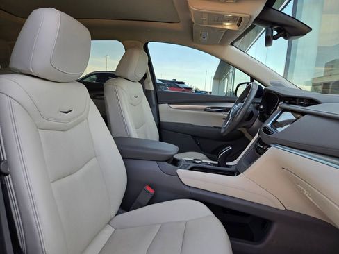 Certified 2023 Cadillac XT5 Premium Luxury image 28