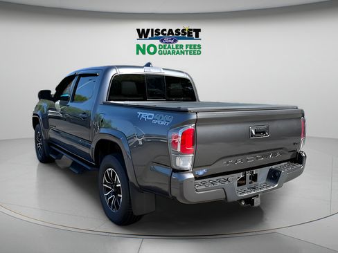 Used 2020 Toyota Tacoma TRD Sport w/ TRD Premium Sport Package AWD/4WD image 24