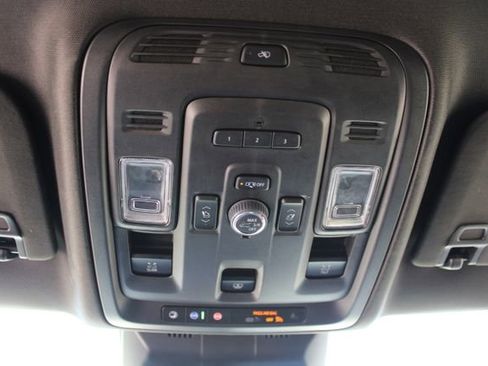 Used 2023 Cadillac Escalade Premium Luxury AWD/4WD image 30