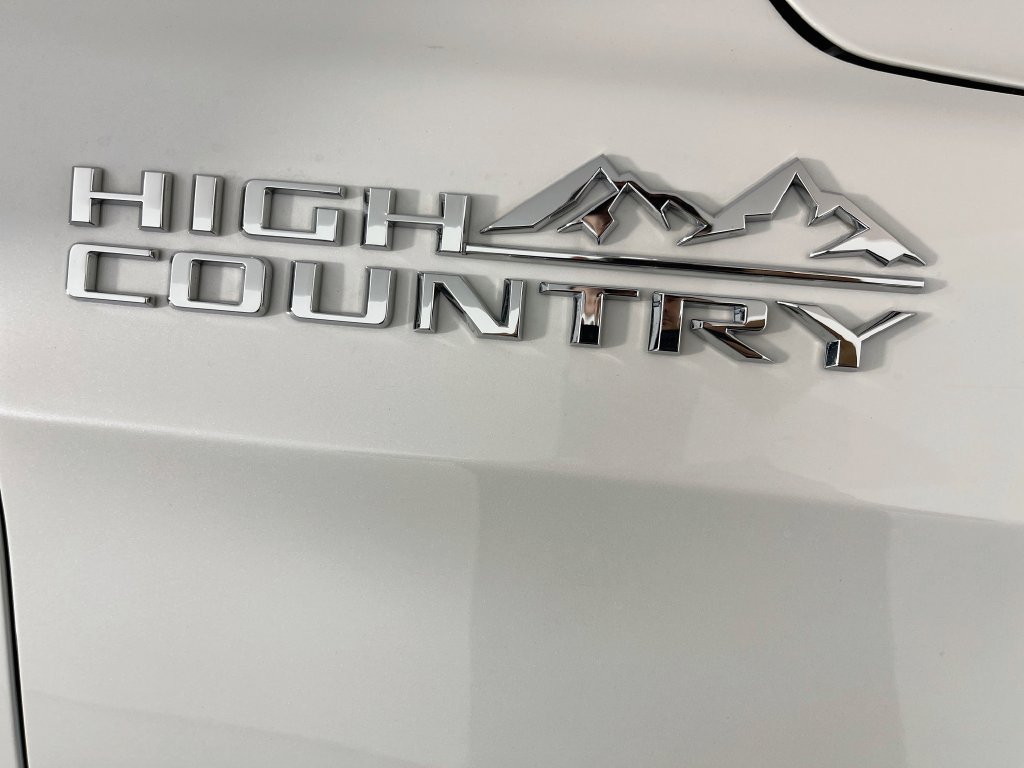 Used 2023 Chevrolet Tahoe High Country AWD/4WD image 41