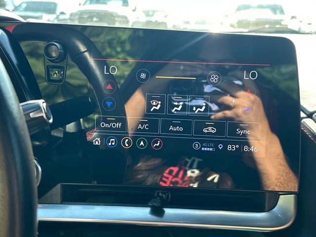 Used 2022 Chevrolet Corvette Stingray Premium Cpe w/ Z51 Performance Package RWD image 24