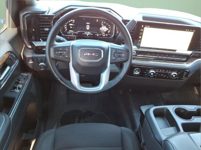 Used 2024 GMC Sierra 1500 Elevation w/ X31 Off-Road Package AWD/4WD image 17