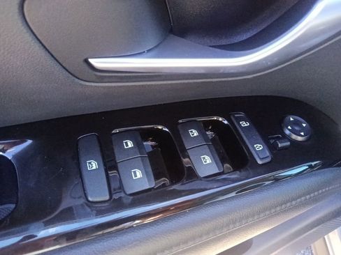 Used 2024 Hyundai Tucson Limited image 12