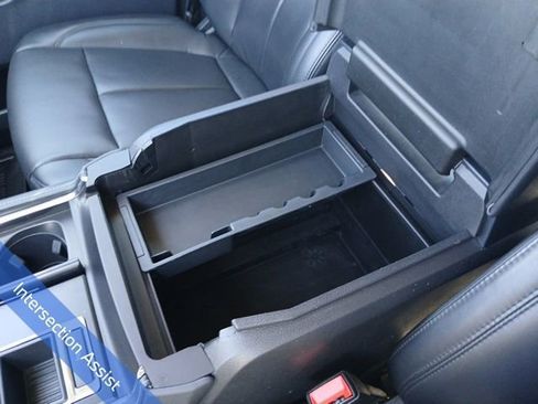 Used 2022 Ford Expedition Max XLT image 23