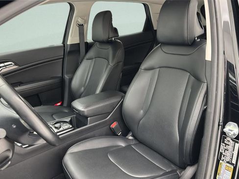 Used 2023 Kia Sportage EX AWD/4WD image 14