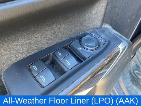 Used 2022 Chevrolet Silverado 1500 LT image 16