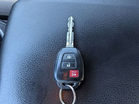 Used 2023 Toyota Tacoma SR AWD/4WD image 27