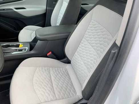 Certified 2018 Chevrolet Equinox LS AWD/4WD image 18
