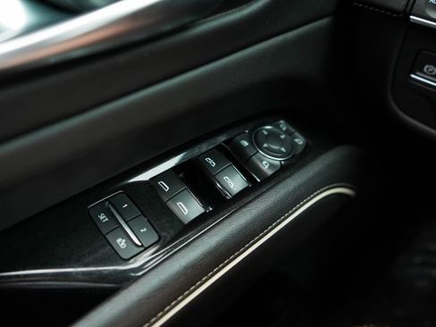Used 2023 Cadillac Escalade Sport AWD/4WD image 30