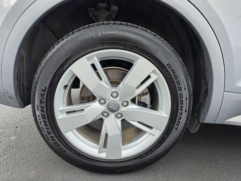 Used 2018 Audi Q5 2.0T Premium Plus w/ Premium Plus Package AWD/4WD image 6