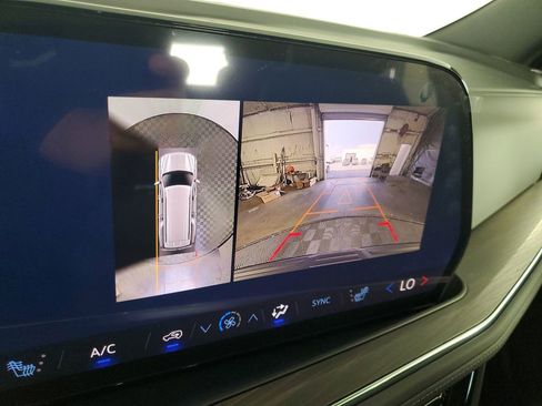 New 2026 Chevrolet Suburban Z71 w/ Comfort Package image 22