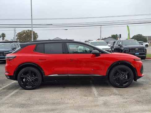 New 2026 Chevrolet Equinox EV RS image 3