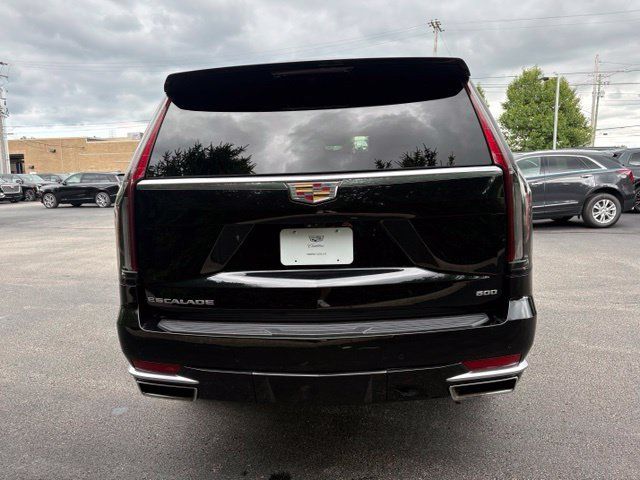 Used 2023 Cadillac Escalade ESV Premium Luxury w/ LPO, Floor Liner Package AWD/4WD image 4