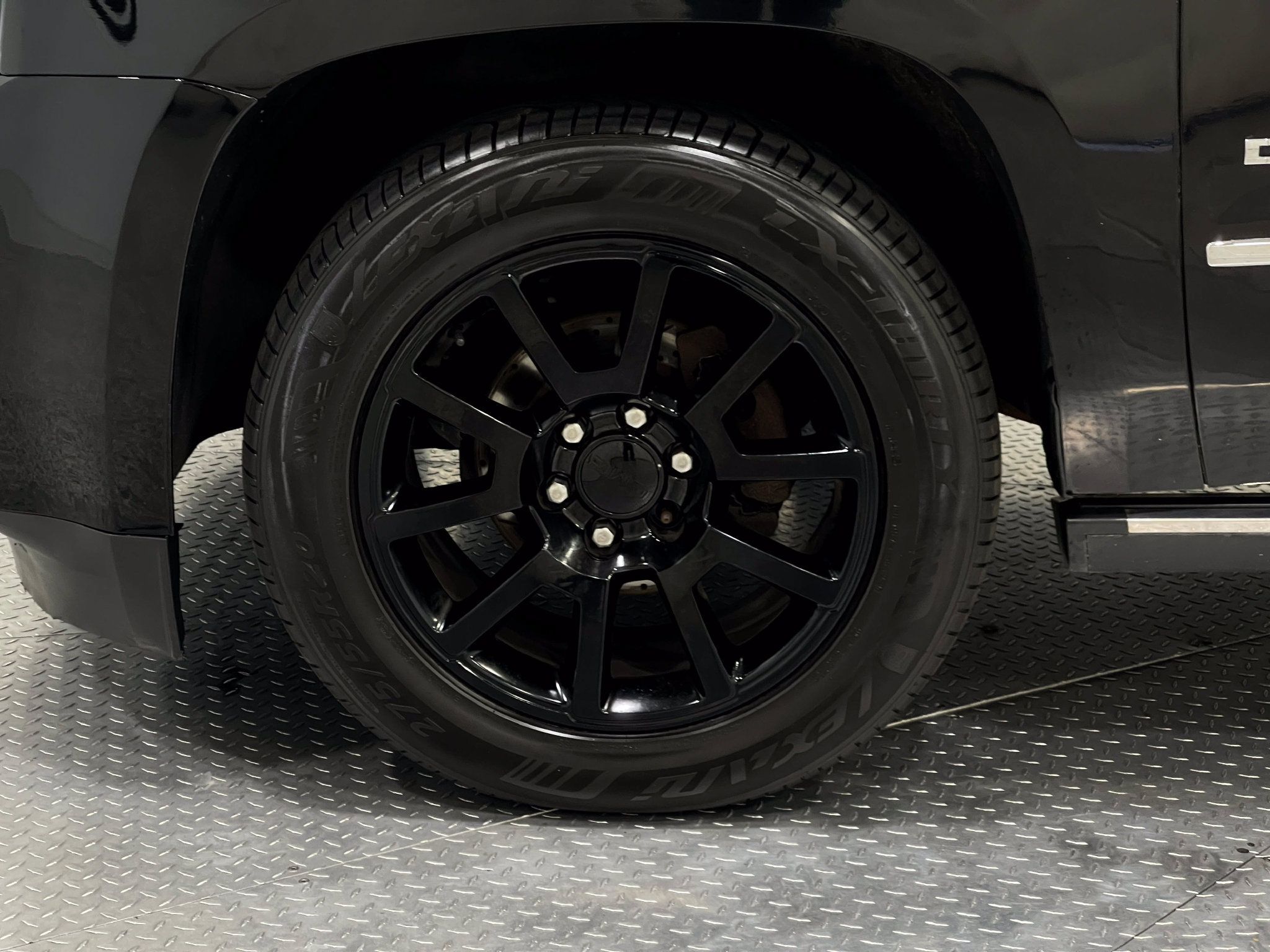 Used 2016 GMC Yukon Denali w/ Open Road Package AWD/4WD image 38