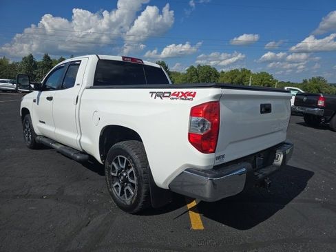 Used 2017 Toyota Tundra SR5 image 5