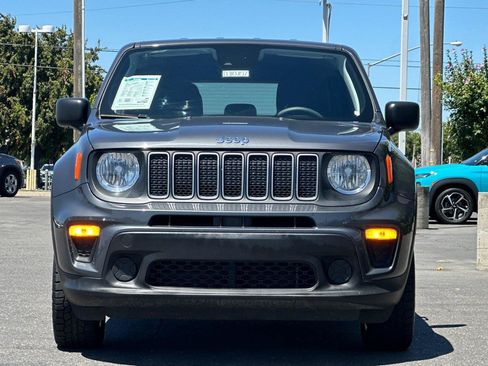 Certified 2023 Jeep Renegade Latitude AWD/4WD image 9