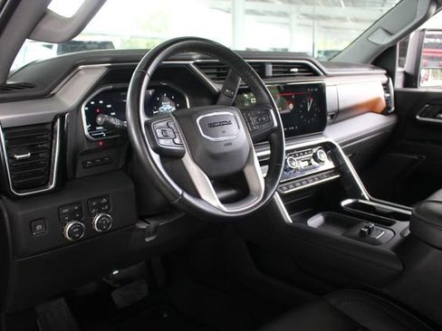 Used 2024 GMC Sierra 2500 Denali w/ Denali Reserve Package image 8