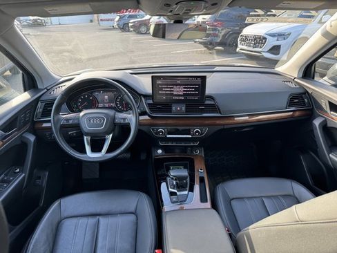 Certified 2022 Audi Q5 2.0T Premium w/ Convenience Package image 11