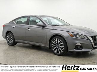 Used 2025 Nissan Altima 2.5 SV video 1