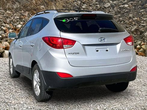 Used 2013 Hyundai Tucson GLS image 10