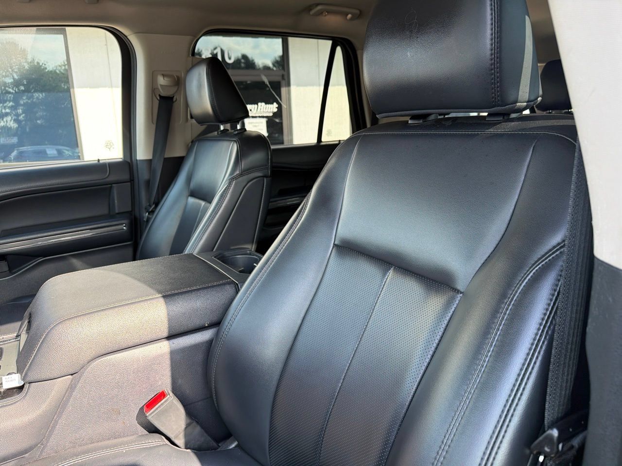 Used 2023 Ford Expedition Max XLT RWD image 2
