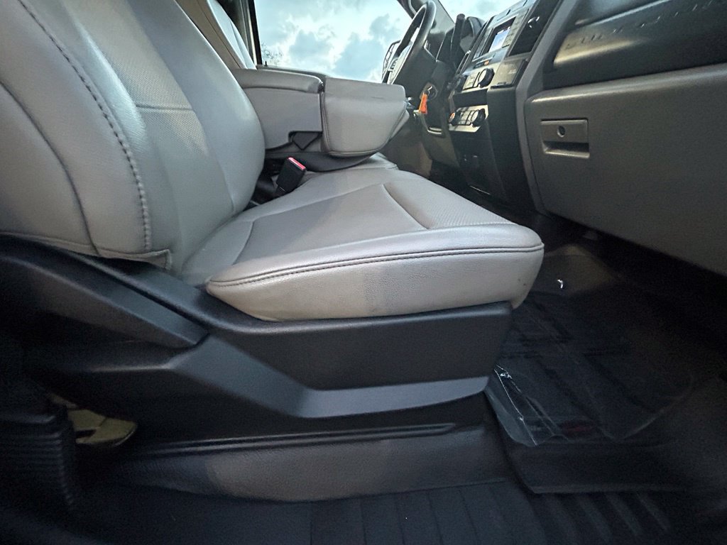 Used 2021 Ford F550 4x4 Crew Cab Super Duty image 24