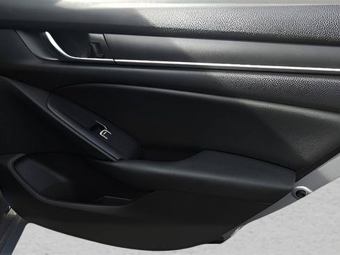 Used 2018 Honda Accord Sport image 25
