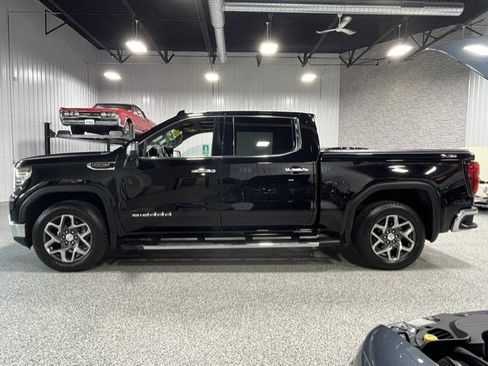 Certified 2023 GMC Sierra 1500 SLT w/ SLT Premium Package AWD/4WD image 2