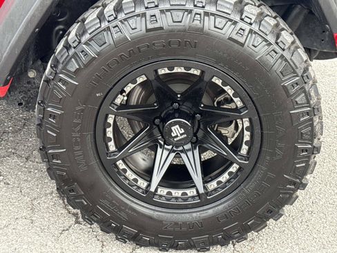 Used 2021 Jeep Wrangler Unlimited Sport AWD/4WD image 9