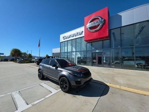 Used 2016 Land Rover Range Rover Evoque SE Premium image 2