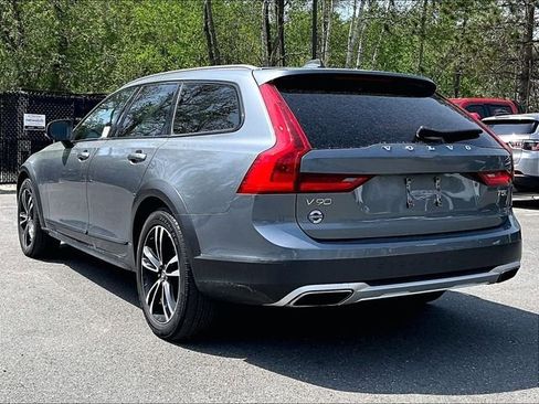 Used 2019 Volvo V90 T5 Cross Country AWD/4WD image 6
