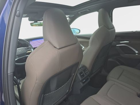 Certified 2025 Audi Q5 Premium Plus w/ Premium Plus AWD/4WD image 10